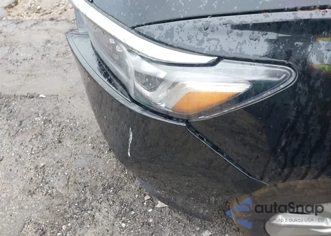 2018 Honda Accord Lx z USA, uszkodzony, nr VIN 1HGCV1F11JA141922